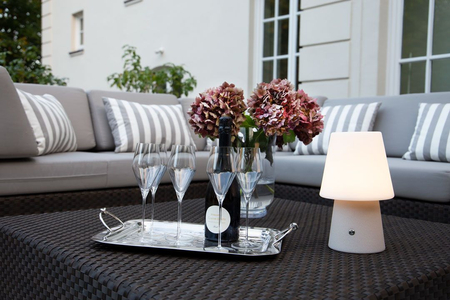 Lampa stojąca No.1 zewnętrzna ogrodowa 2700K RGB ściemnialna z baterią 30cm, biała 32586L biały