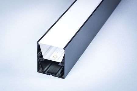 Oprawa liniowa LED Greenie Linea podwieszana 1200mm 40W czarna obudowa WW