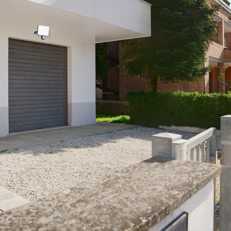 Eko-Light Naświetlacz LED 20W PIR 2000lm 5000K EKN9018 CZARNY