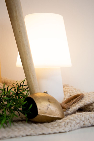 Lampa stojąca No.1 zewnętrzna ogrodowa 2700K RGB ściemnialna z baterią 30cm, biała 32586L biały