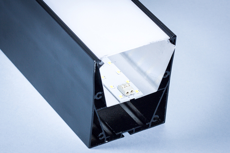 Oprawa liniowa LED Greenie Linea podwieszana - narożnik horyzontalny 20W czarna obudowa NW