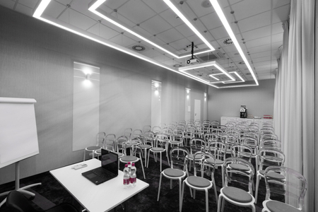 Oprawa liniowa LED Greenie Linea podwieszana 1200mm 40W czarna obudowa WW